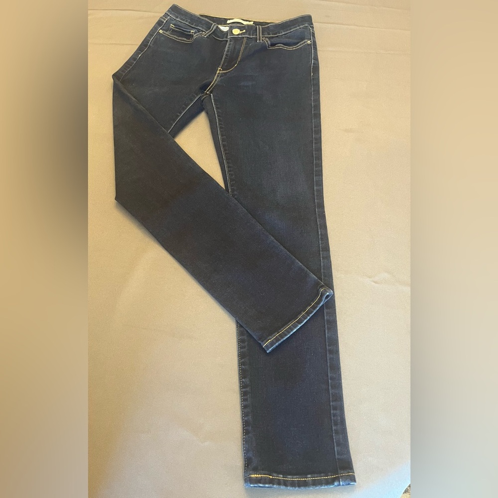 Levi’s 711 Skinny Jeans – Dark Wash – Size 29